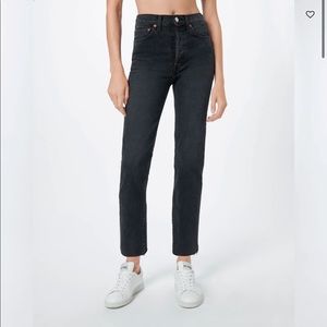 RE/DONE 70's Comfort Stretch High Rise Stove Pipe Jean in Faded Black 85